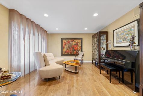 8 Willow Ridge Court Old Bridge NJ 08857