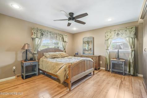 12 Whitman Boulevard Manalapan NJ 07726