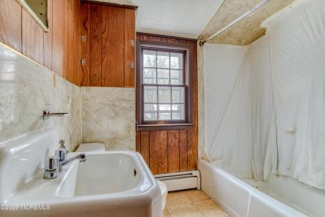 432 W Park Avenue Oakhurst NJ 07755