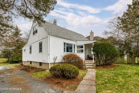432 W Park Avenue Oakhurst NJ 07755