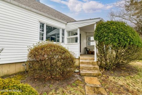 432 W Park Avenue Oakhurst NJ 07755