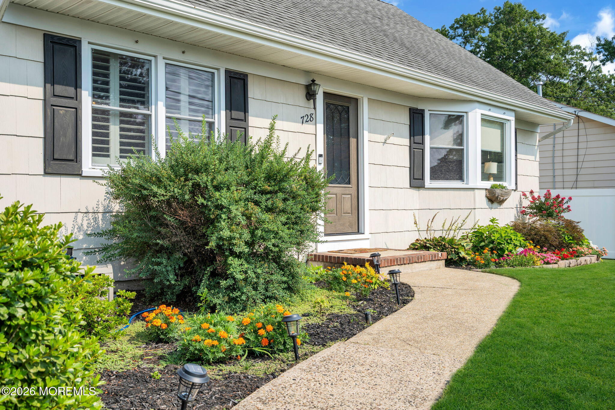 728 Neptune Avenue Beachwood NJ 08722