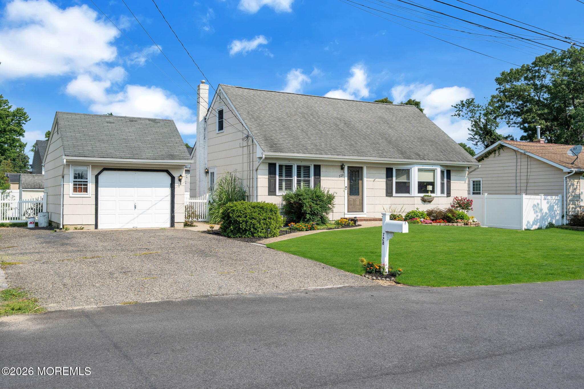 728 Neptune Avenue Beachwood NJ 08722
