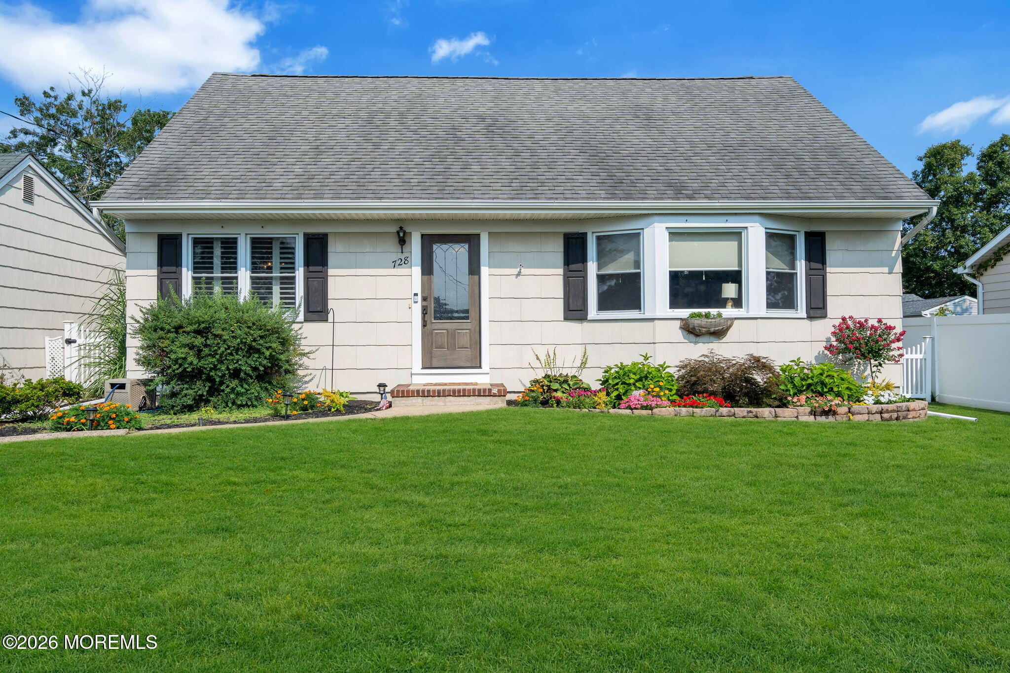 728 Neptune Avenue Beachwood NJ 08722