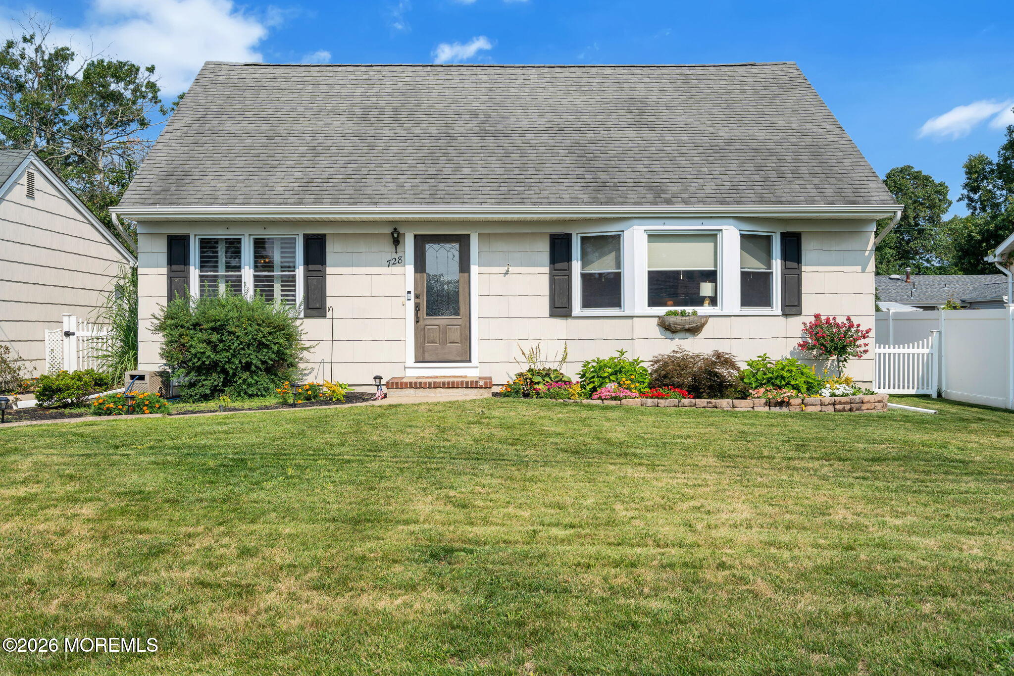 728 Neptune Avenue Beachwood NJ 08722