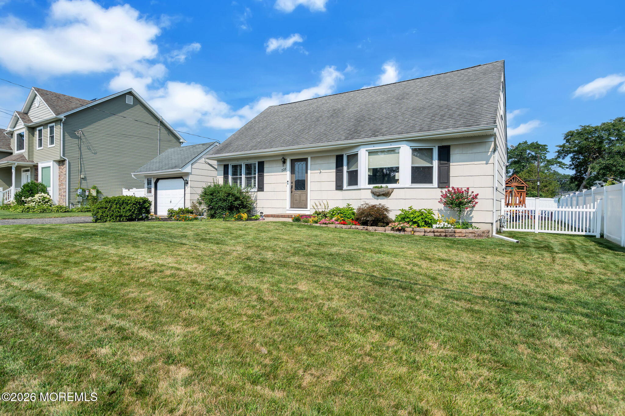 728 Neptune Avenue Beachwood NJ 08722