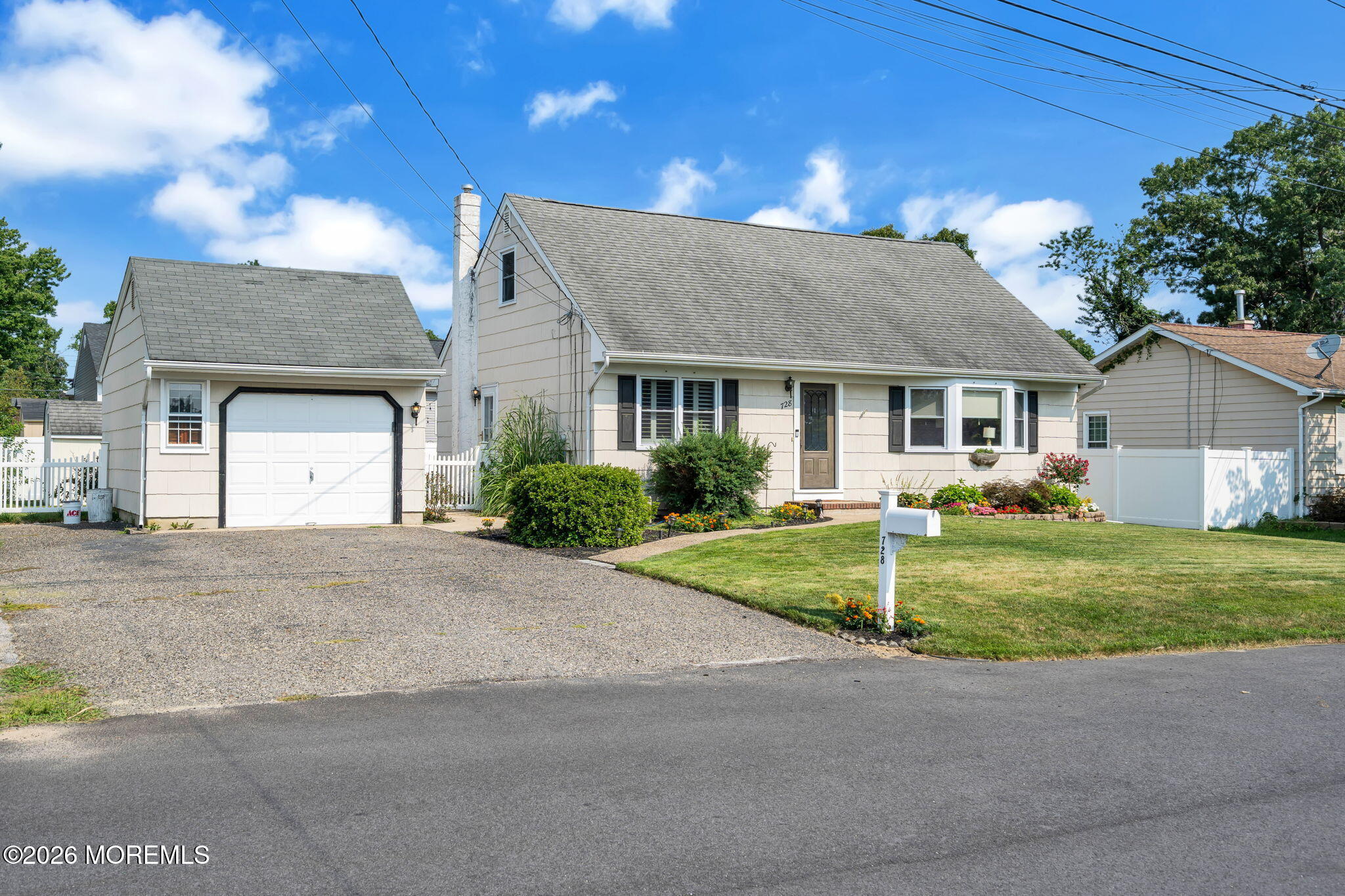 728 Neptune Avenue Beachwood NJ 08722