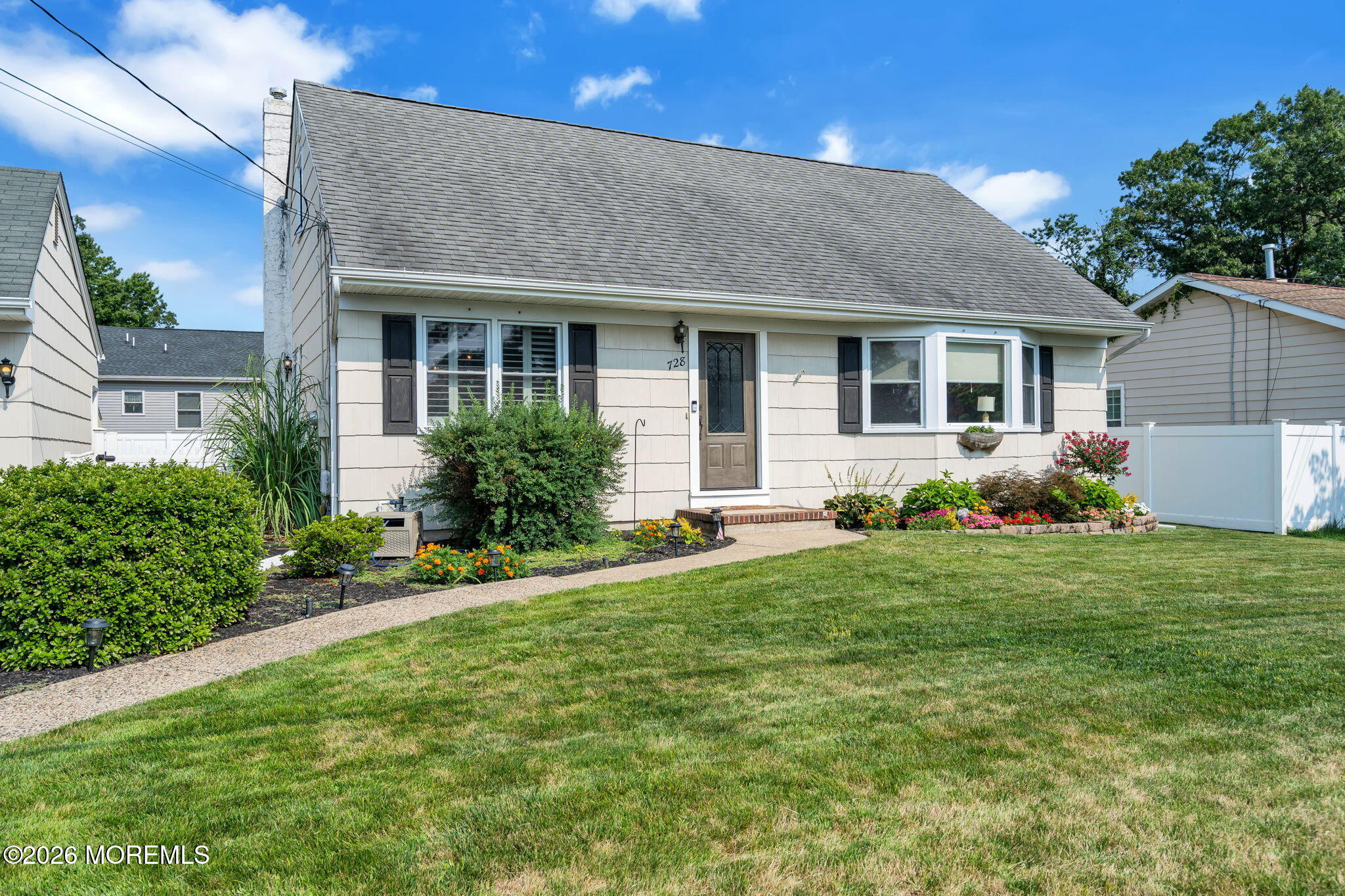 728 Neptune Avenue Beachwood NJ 08722