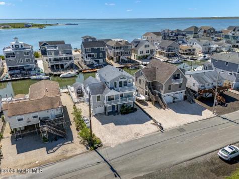 20 Carroll Avenue Tuckerton NJ 08087