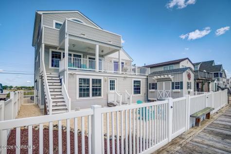 20 Carroll Avenue Tuckerton NJ 08087