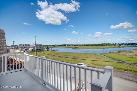 20 Carroll Avenue Tuckerton NJ 08087