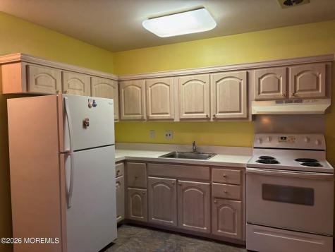 21 Snowberry Lane Whiting NJ 08759