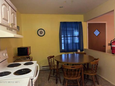 21 Snowberry Lane Whiting NJ 08759