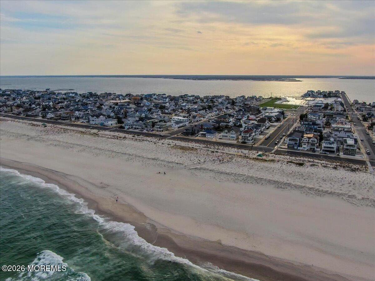 17 I Street Seaside Park NJ 08752
