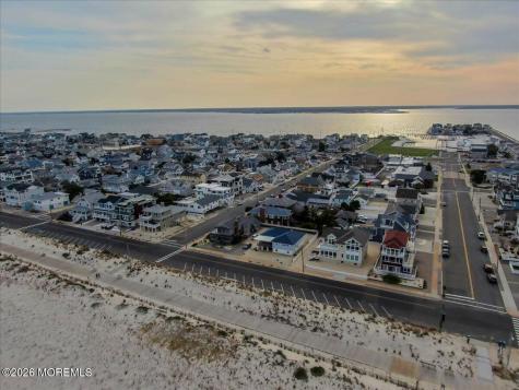 17 I Street Seaside Park NJ 08752