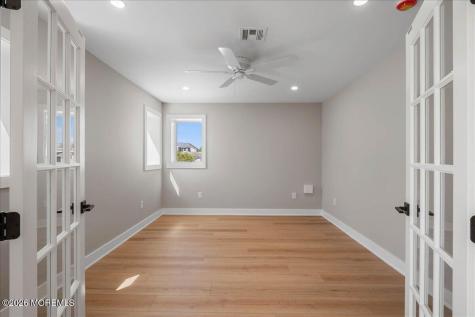 17 I Street Seaside Park NJ 08752