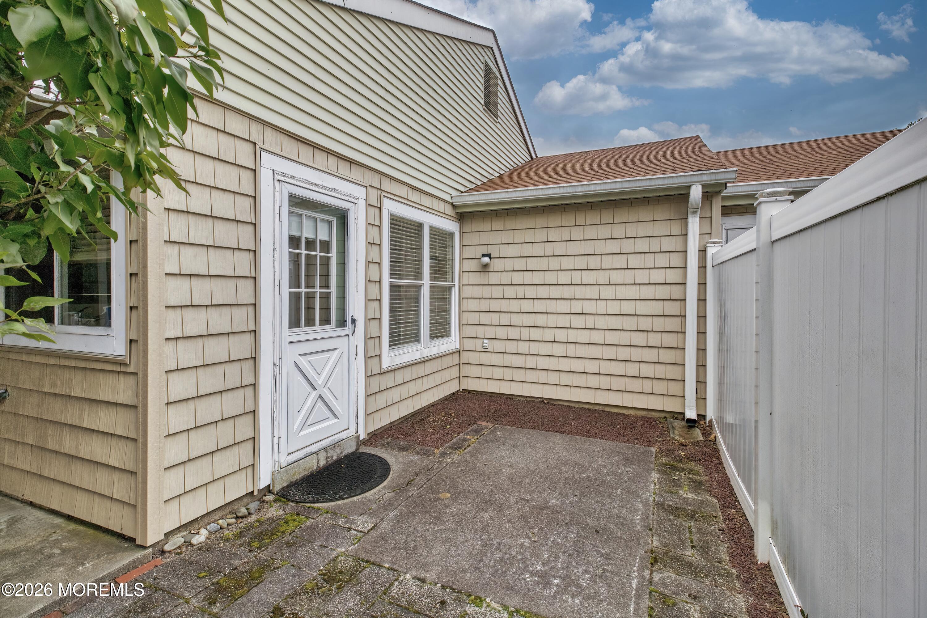 817A Liverpool Circle Manchester NJ 08759