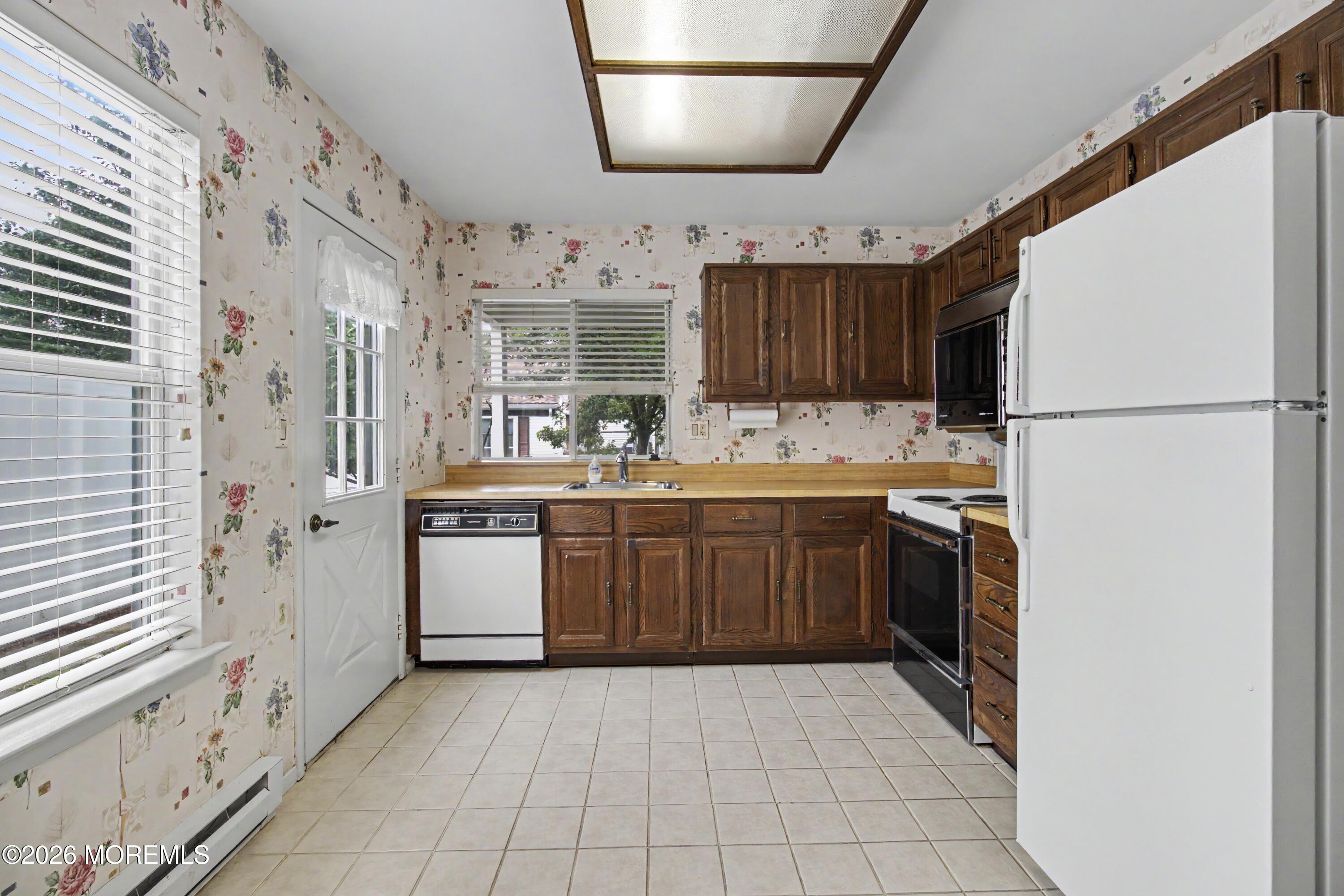 817A Liverpool Circle Manchester NJ 08759