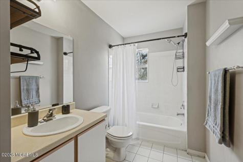 71 Vincent Court Little Egg Harbor NJ 08087