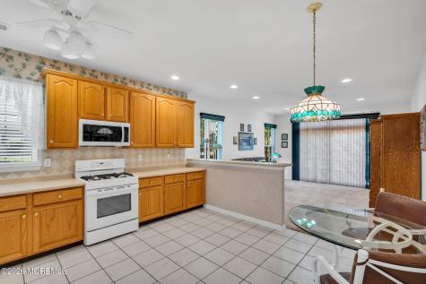 29 Greenways Lane Lakewood NJ 08701