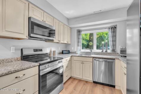 35 N Quail Hill Boulevard Abescon NJ 08201
