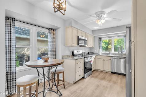 35 N Quail Hill Boulevard Abescon NJ 08201