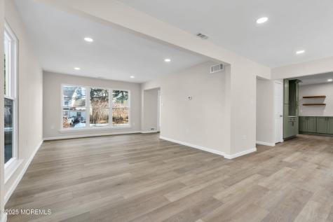 5 Buxton Court Barnegat NJ 08005