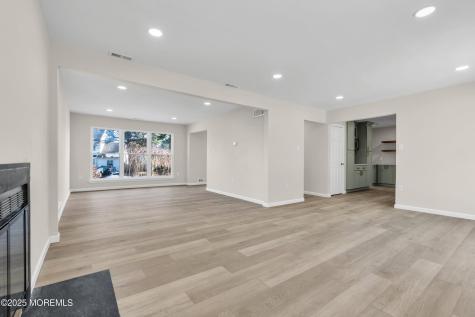 5 Buxton Court Barnegat NJ 08005