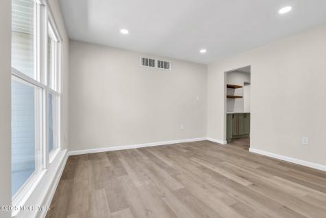 5 Buxton Court Barnegat NJ 08005