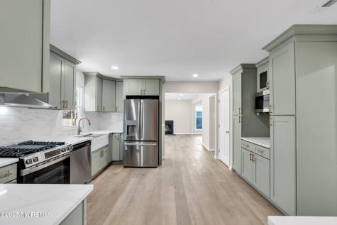 5 Buxton Court Barnegat NJ 08005