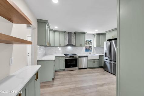 5 Buxton Court Barnegat NJ 08005