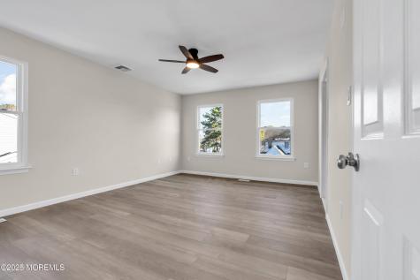 5 Buxton Court Barnegat NJ 08005