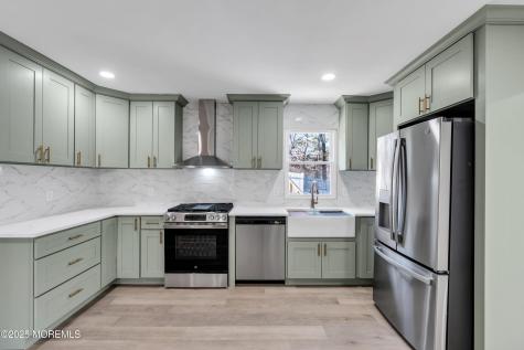 5 Buxton Court Barnegat NJ 08005