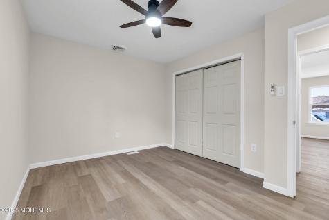 5 Buxton Court Barnegat NJ 08005