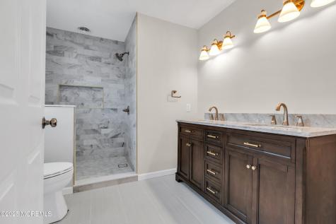 5 Buxton Court Barnegat NJ 08005