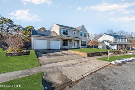 5 Buxton Court Barnegat NJ 08005