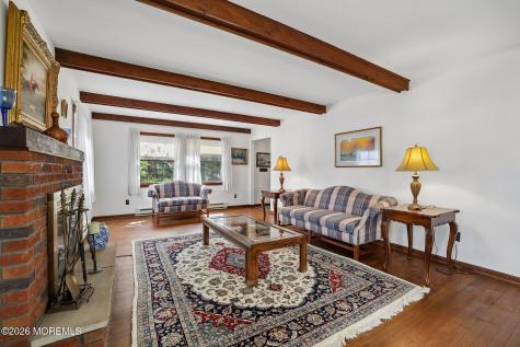 38 Crine Road Morganville NJ 07751