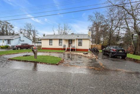 6 Mizzen Way Waretown NJ 08758