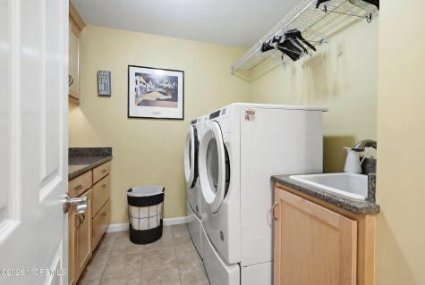 216 Yale Drive Lincroft NJ 07738