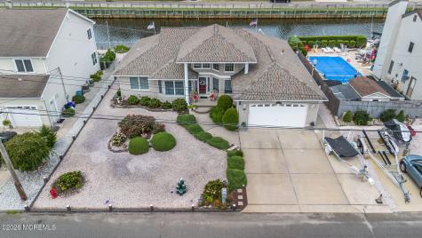 820 Bowsprit Point Lanoka Harbor NJ 08734