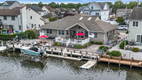 820 Bowsprit Point Lanoka Harbor NJ 08734