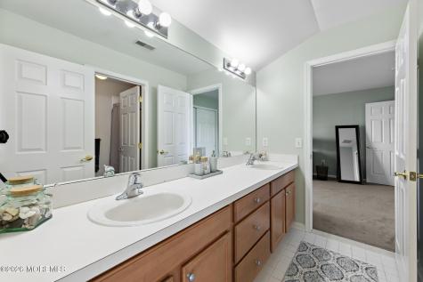 19 Jackson Circle Ocean Twp NJ 07712