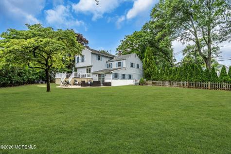 5 Spruce Drive Shrewsbury Boro NJ 07702