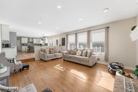 8 Tamar Court Manalapan NJ 07726