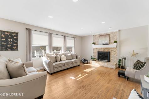 8 Tamar Court Manalapan NJ 07726