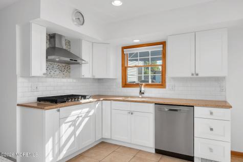 25 Cherry Hill Lane Manalapan NJ 07726
