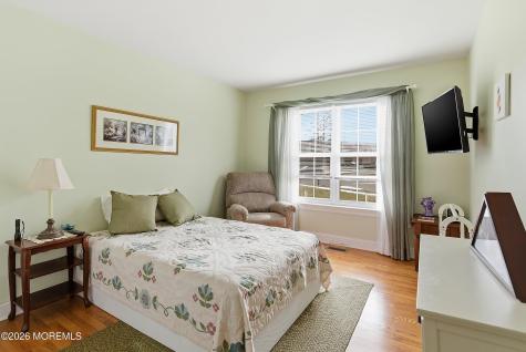 3 Lone Oak Way Eatontown NJ 07724