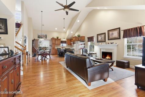 3 Lone Oak Way Eatontown NJ 07724