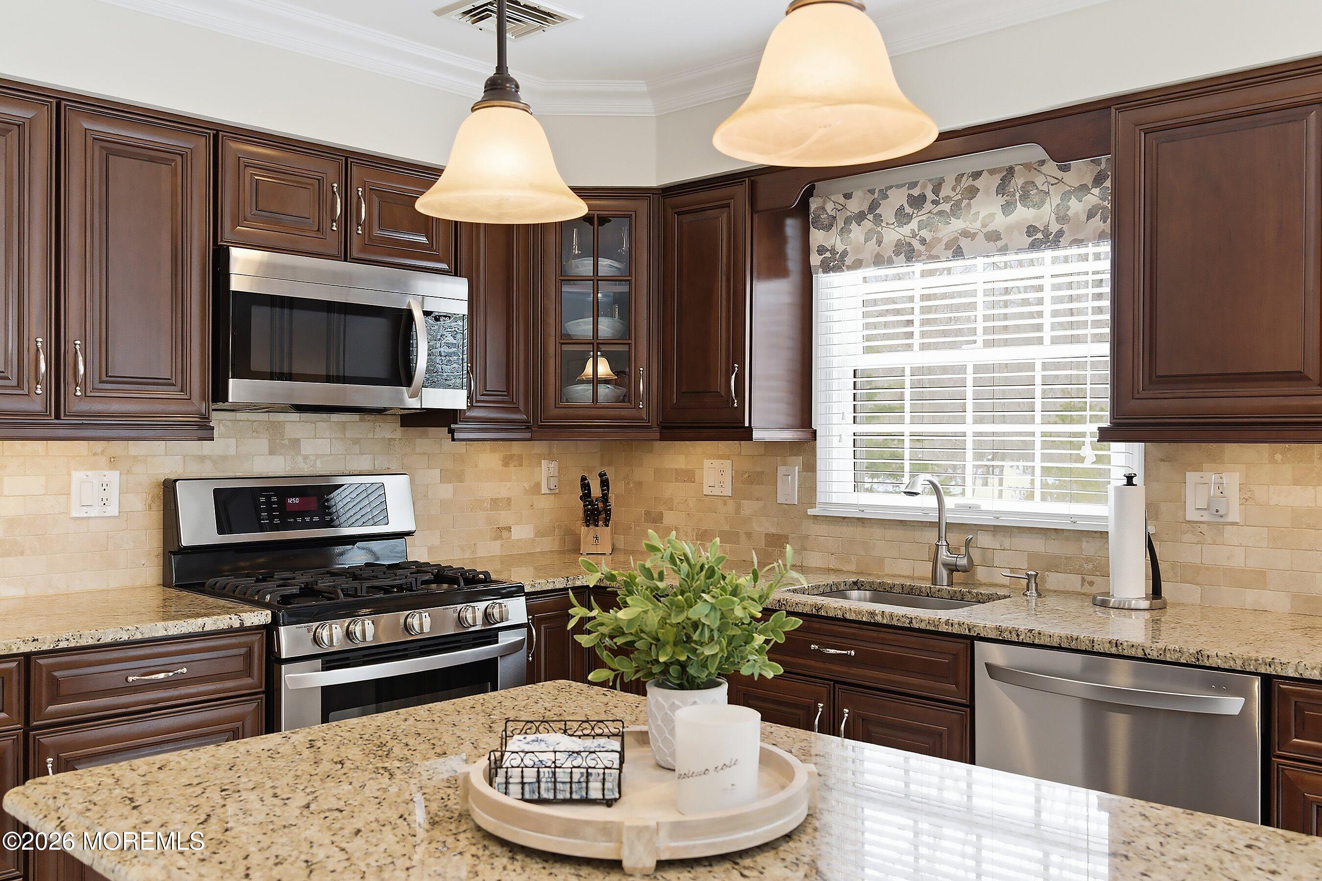 12 Templar Road Manalapan NJ 07726