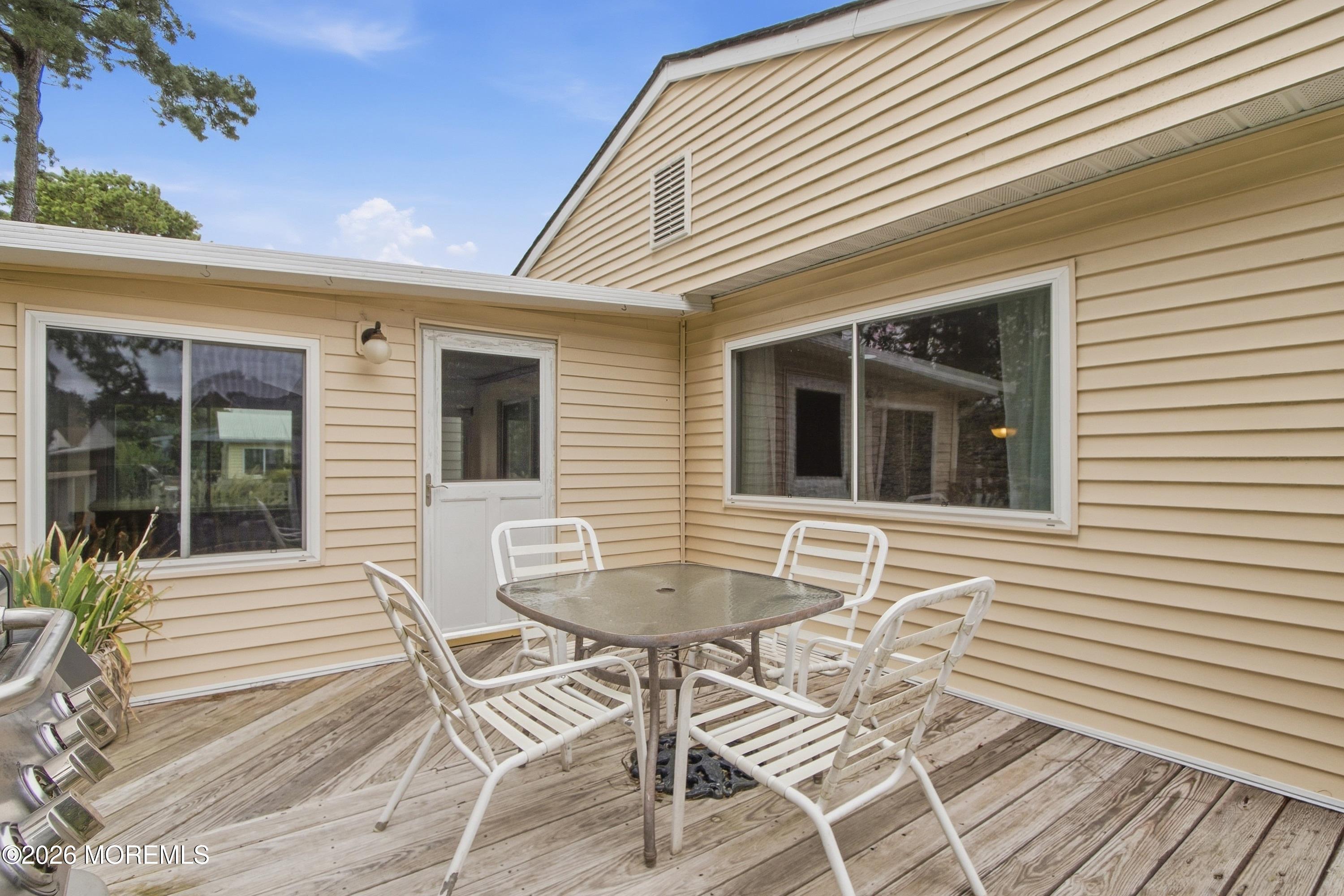 11 Woodstock Drive Toms River NJ 08757